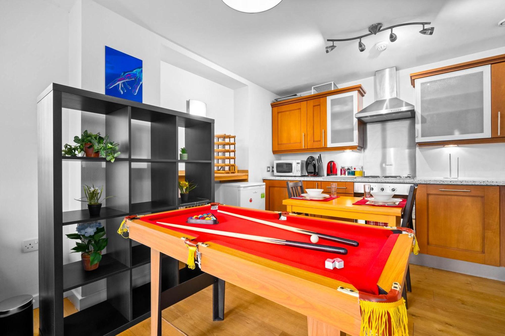 Central Flat Pool Table Balcony シェフィールド エクステリア 写真